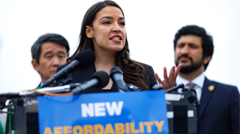 aoc-minimum-wage-press-conference