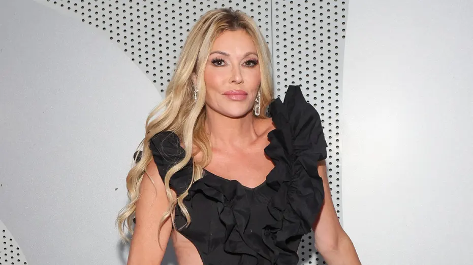 brandi-glanville-dress