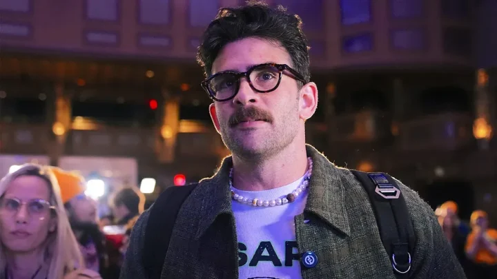 Far-left streamer Hasan Piker mocks shooting near White House, pokes fun at Trump’s ballroom