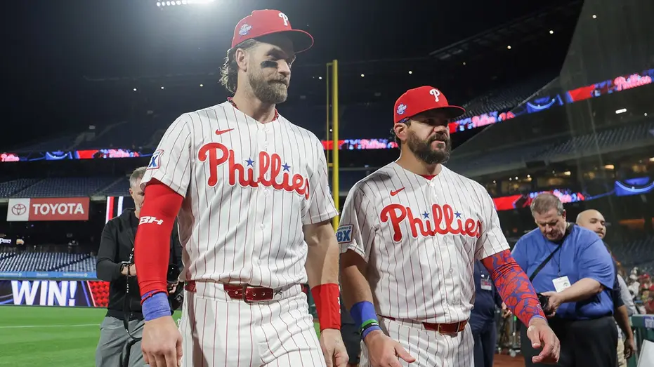 MLB-Philadelphia-Bryce-Harper-Kyle-Schwarber