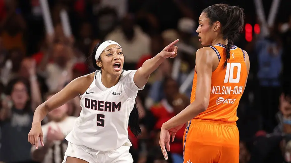 angel-reese-pointing-wnba