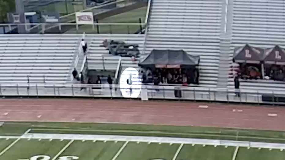 anthony-track-tent