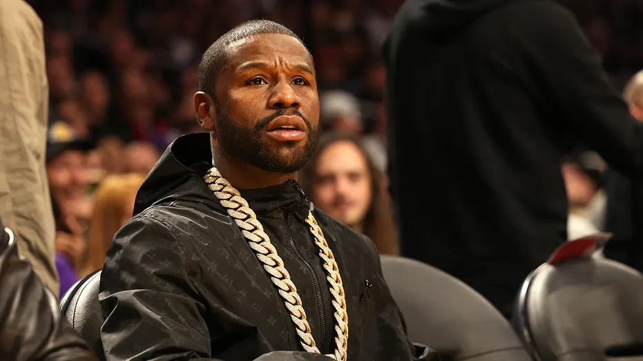 floyd-mayweather-jr-los-angeles-lakers-game