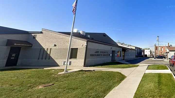 ICE arrests illegal alien who allegedly faked asylum claim based on homosexuality, became Indiana jail officer