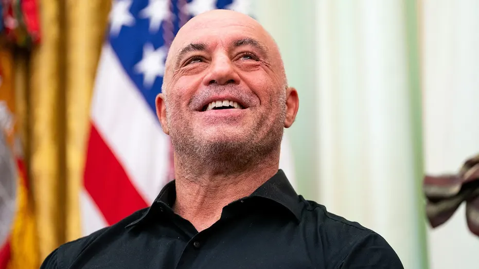 joe-rogan-oval-office-fox-news-001