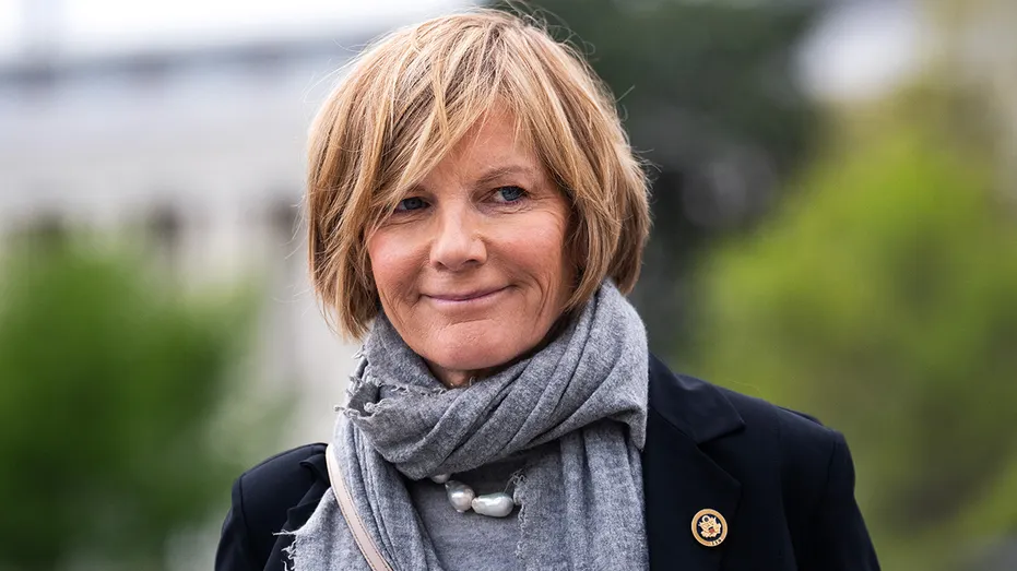 rep-susie-lee