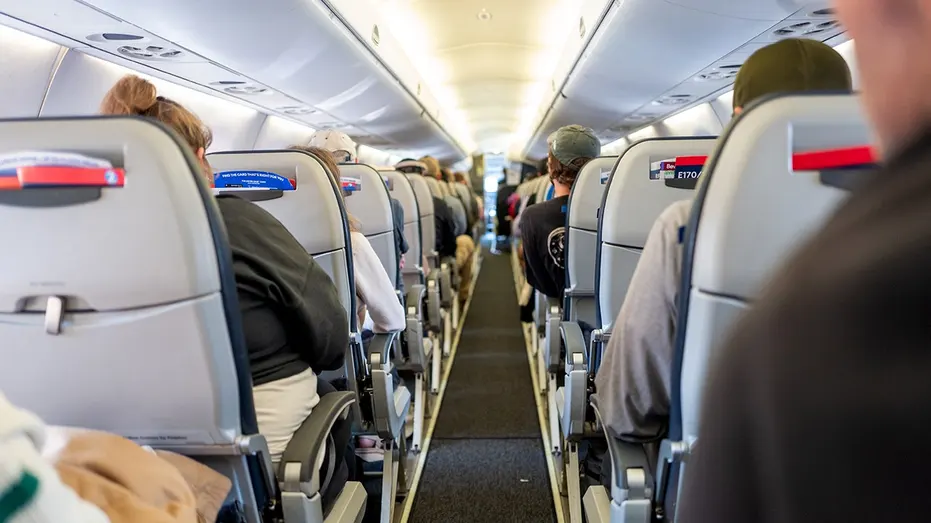 people-sititng-plane